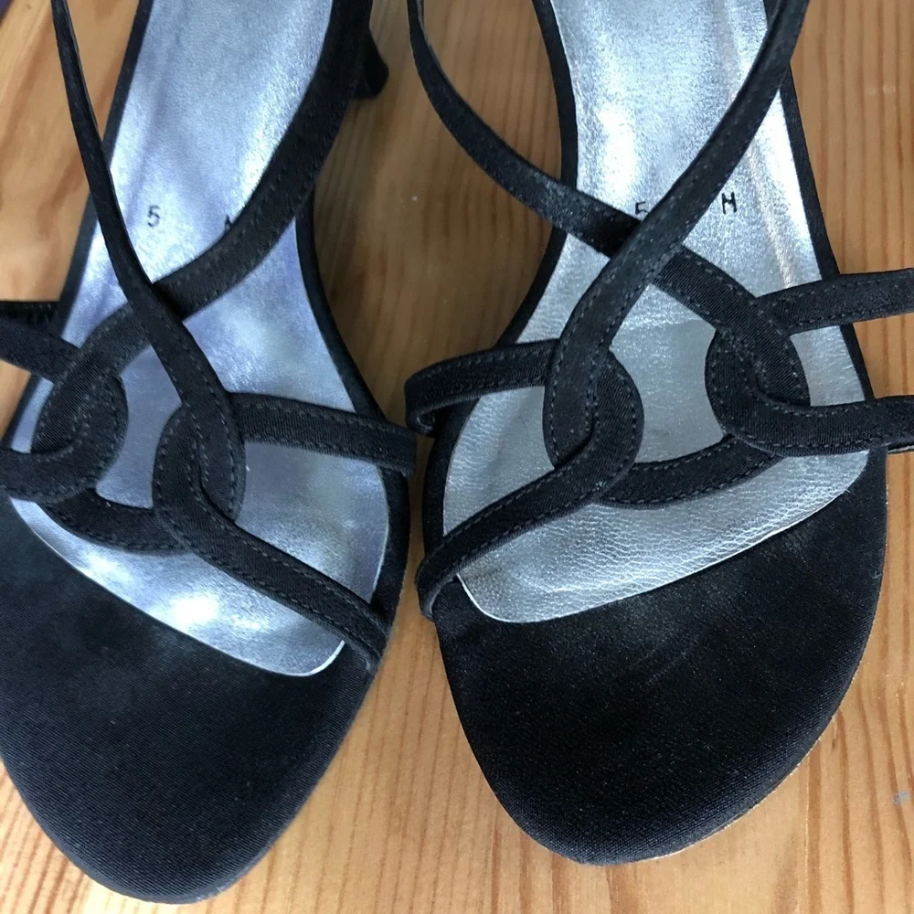 Stuart weitzman black leather shoes Sz 5M